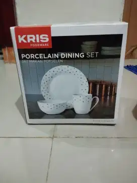 Kris Foodware Porcelain Dining Set