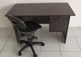 1 set meja kntor bhn pertekel