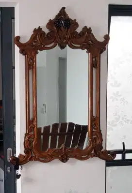 Kaca Hias Ukir Jati