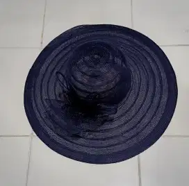 Topi pantai cantik