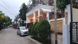 Dijual Rumah mewah 2,5 lantai Di Bekasi sebrang setasiun cakung,Bekasi