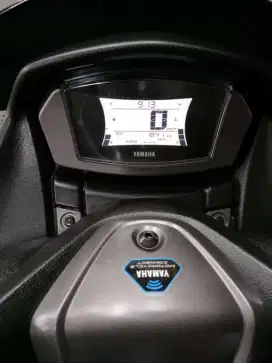 NMAX KEYLESS CONNECTED LOW KM