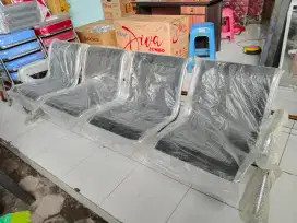 Kursi Tunggu Bandara seat 4