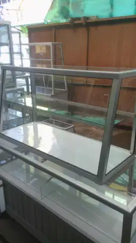 Etalase atas meja P.100cm model miring