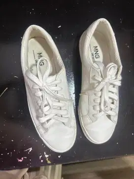 Sepatu mango sneakers ORi kondisi 100% baru pakai 2 x