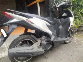 Honda Vario 125 cc White Silver KM masih rendah, semua masih original