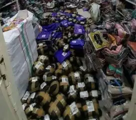 DICARI PEGAWAI OLSHOP PIKCER PACKER & HOST LIVE PERLENGKAPAN BAYI