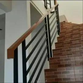 reling tangga besi holo