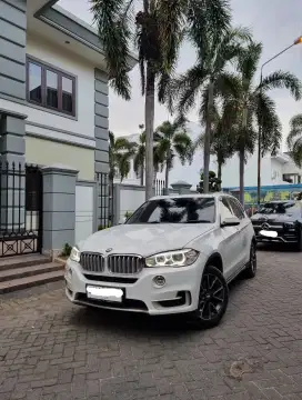 Bmw x5 2017 warna putih bensin x1