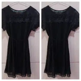 Dress brukat black