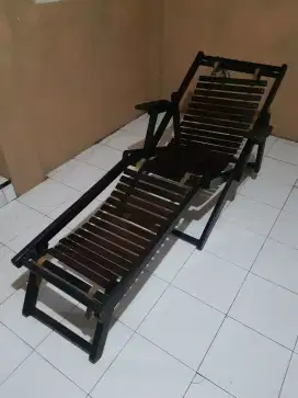 KURSI MALAS/SANTAI BAHAN KAYU HITAM/EBONY