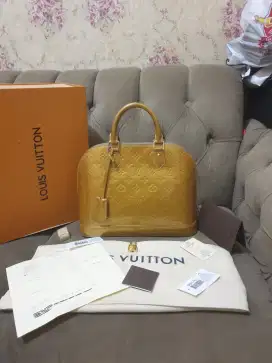 Like new .authentic tas wanita .tote bag louis vuitton .lv