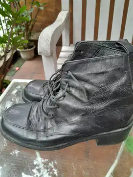 Sepatu boots cewek ukuran 37