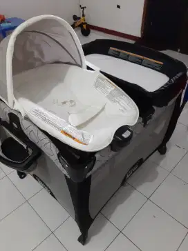 Box bayi Graco pack and playard quick connect