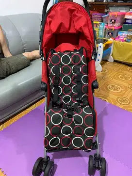 Preloved Maclaren Quest Black/ Scarlet Stroller Original / Kereta Bayi