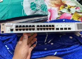 Ruijie XS-S1960-24GT4SFP