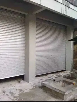 Roling door folding gate
