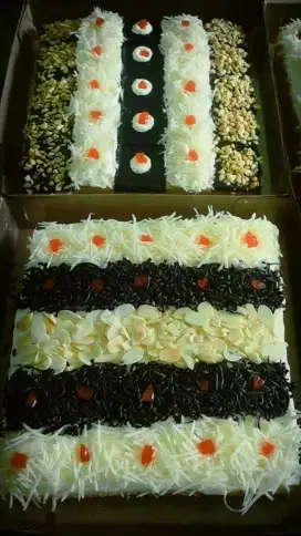 Bolu potong topping coklat keju kacang