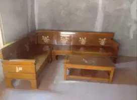 Kursi ruang tamu sudut