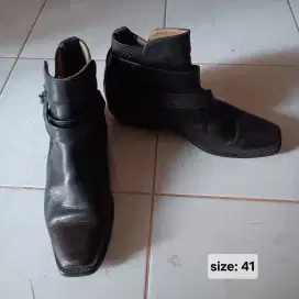 Dijual sepatu kulit merk sancho dan hush puppies, crooc