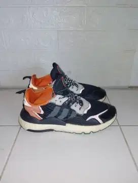 Sepatu Adidas Nite Jogger corduro size 44