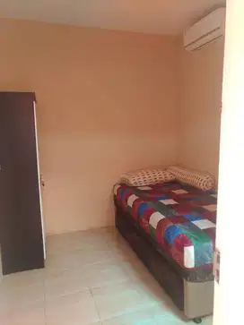 kost khusus putri di rawamangun dkt RSU persahabatan