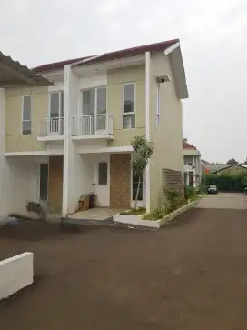 Rumah Cluster Tria Adara 5 Tangerang Selatan