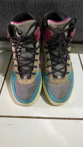 Sepatu Adidas Neo