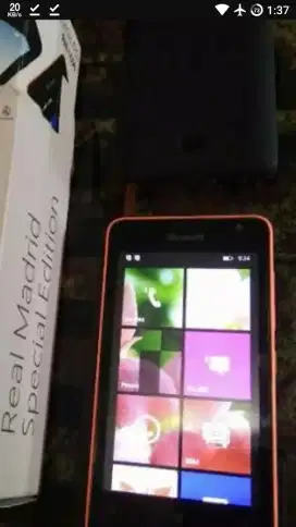 Hp nostalgia Nokia edisi real madrid