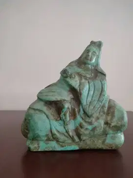 Patung Dewi Kwan Im Giok Kuno