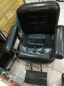 kursi barber pangkas rambut