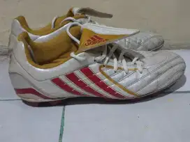 Sepatu bola Adidas Predator Powerswerve TRX HG Original