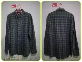 KEMEJA FLANEL/FLANNEL UNIQLO ORIGINAL