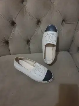Mulus .authentic sepatu wanita chanel size 35