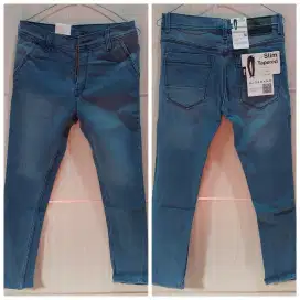 Jeans slim fit merk Giordano size 31