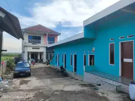 Jual rumah bonus kontrakan 6 pintu