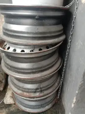 Velg bekas R 14