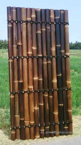 partisi penyekat bambu