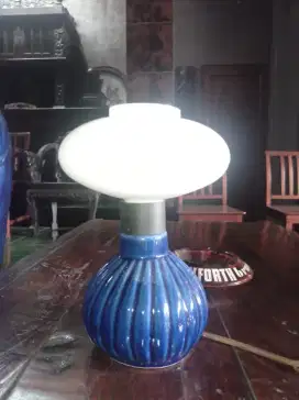 LAMPU TABLE PORSELEN