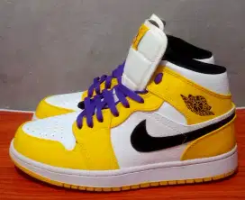 Sepatu Air Jordan 1 Lakers Second Legit