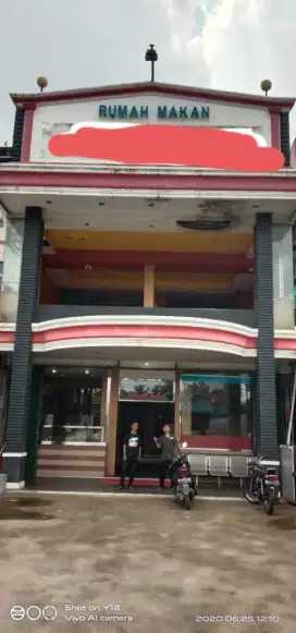 Jual gedung restoran mewah