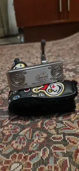 Putter Golf scoty cameron select squareback 2, langka mulus.