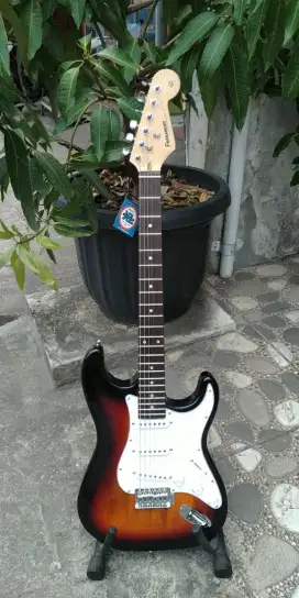 gitar elektrik fernandes stratocaster model suburst single pickup
