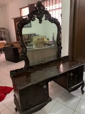 Meja rias ukir Jati