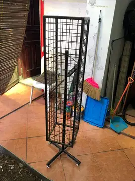 RAK DISPLAY PUTAR AKSESORIS/ GANTUNGAN KUNCI