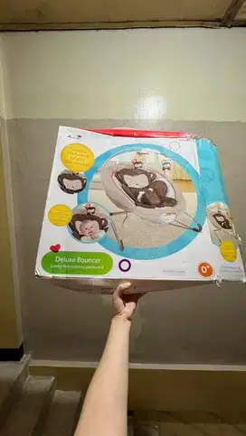 Bouncer bayi ayunan merk Labeille