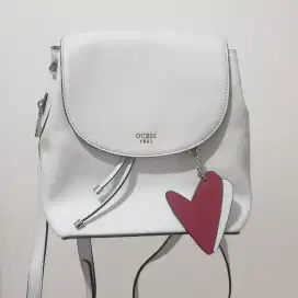 Tas Ransel Guess Putih Hati Preloved