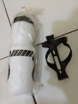 Botol minum plastik plus Briket tmpt botol