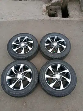 Velg oem suzuki ertiga+ban R15