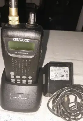 HT.Kenwood TH 255A